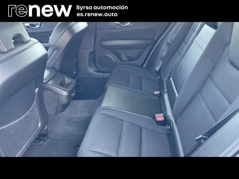 Volvo V60 2.0 D4 Momentum Auto