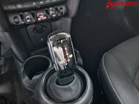 MINI Cooper   5 PUERTAS COOPER CORPORATE