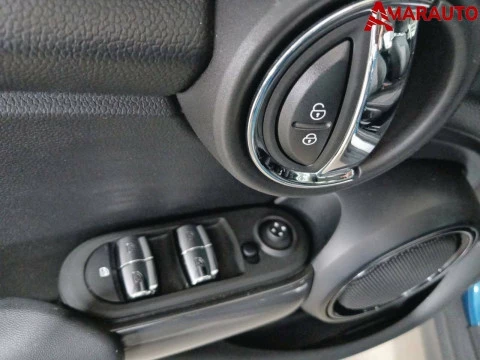 MINI Cooper   5 PUERTAS COOPER CORPORATE