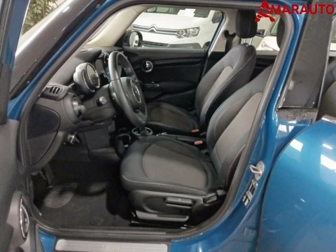 MINI Cooper   5 PUERTAS COOPER CORPORATE