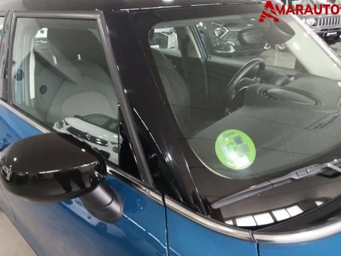 MINI Cooper   5 PUERTAS COOPER CORPORATE