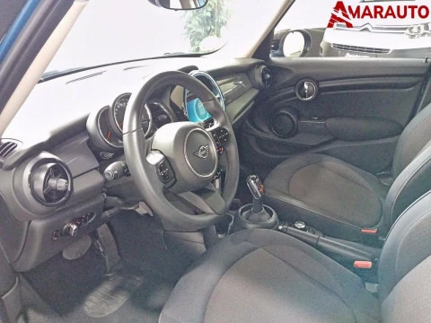 MINI Cooper   5 PUERTAS COOPER CORPORATE