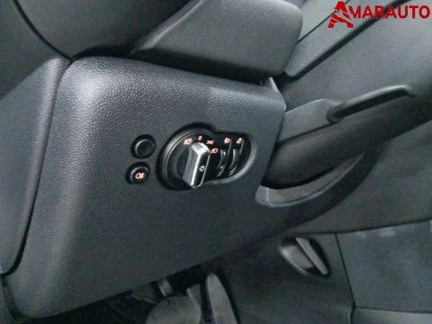 MINI Cooper   5 PUERTAS COOPER CORPORATE