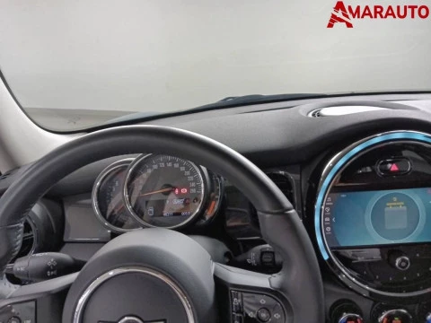 MINI Cooper   5 PUERTAS COOPER CORPORATE