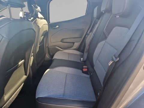 Renault Clio Techno full hybrid E-Tech 145 (103Kw)