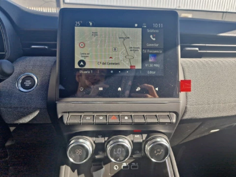 Renault Clio Techno full hybrid E-Tech 145 (103Kw)