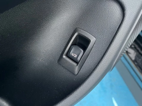 BMW i4 eDrive40 250 kW (340 CV)