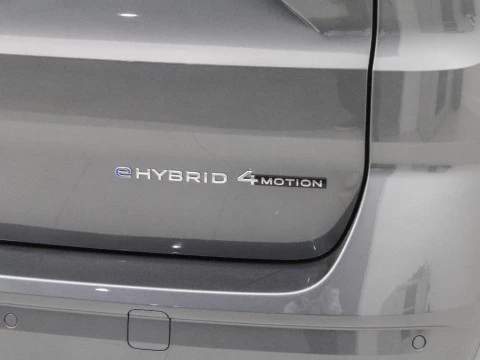 Volkswagen Multivan 1.5 EHYBRID PHEV DSG 4WD 245 5P 7 Plazas