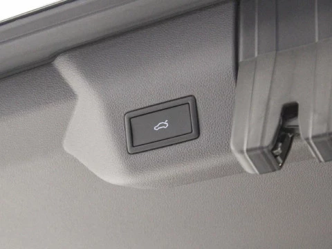 Volkswagen Multivan 1.5 EHYBRID PHEV DSG 4WD 245 5P 7 Plazas