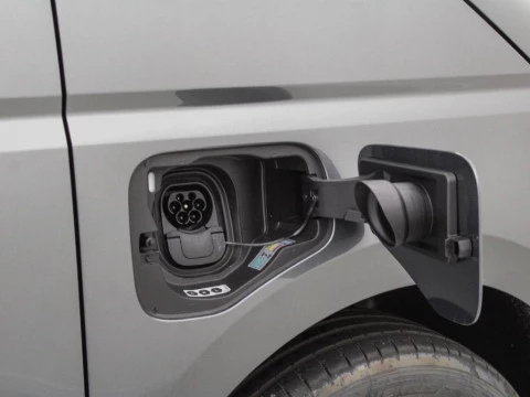 Volkswagen Multivan 1.5 EHYBRID PHEV DSG 4WD 245 5P 7 Plazas