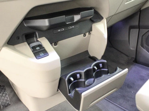 Volkswagen Multivan 1.5 EHYBRID PHEV DSG 4WD 245 5P 7 Plazas