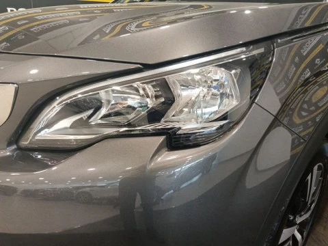 Peugeot 5008 1.5 BlueHDi 96kW (130CV) S&S Allure EAT8