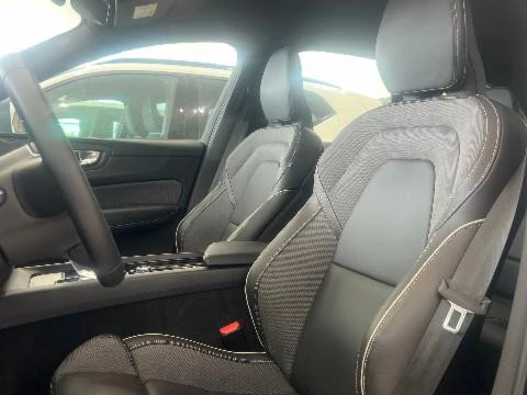 Volvo XC60 XC60 Plus, B4 (diesel), Diésel, Bright