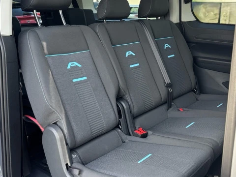 Ford Grand Tourneo Connect 1.5 Ecoboost PHEV Active Auto