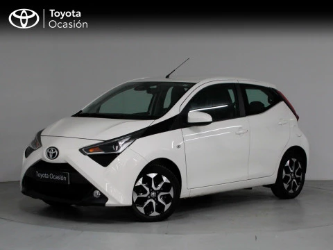 Toyota Aygo 1.0 70 x-play Toyota Aygo 1.0 70 x-play