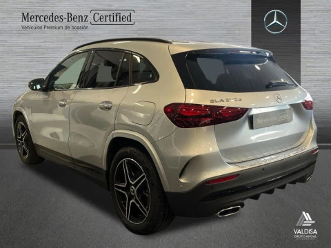 Mercedes-Benz GLA 200 d