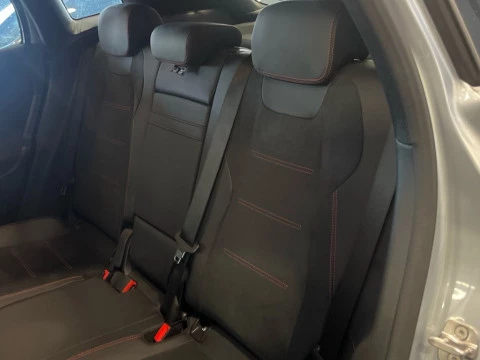 Mercedes-Benz GLA 200 d