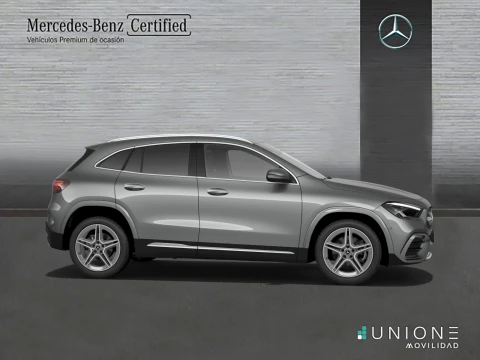 Mercedes-Benz GLA  200 d
