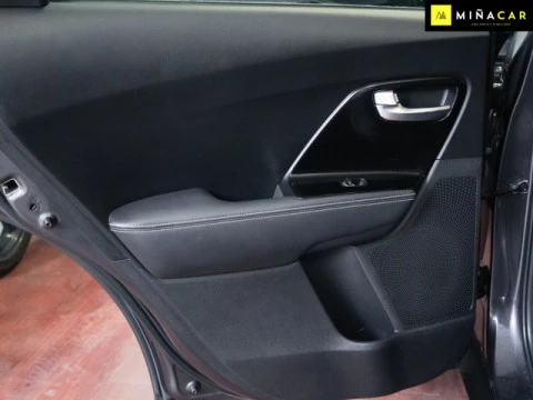 Kia Niro 1.6 GDi HEV Hibrido Drive 104 kW (141 CV)