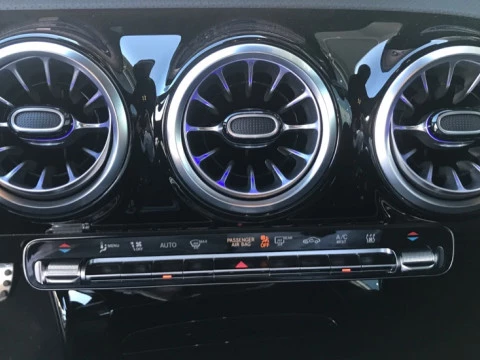 Mercedes-Benz Clase A  250 e Berlina