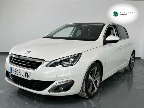 Peugeot 308 5p Allure 1.2 PureTech 96KW (130CV) S&S