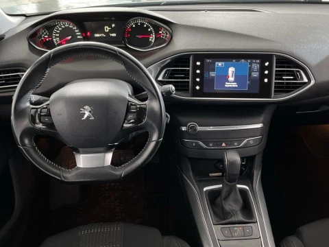 Peugeot 308 5p Allure 1.2 PureTech 96KW (130CV) S&S