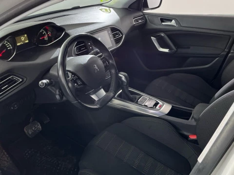 Peugeot 308 5p Allure 1.2 PureTech 96KW (130CV) S&S