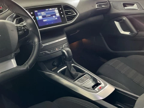 Peugeot 308 5p Allure 1.2 PureTech 96KW (130CV) S&S