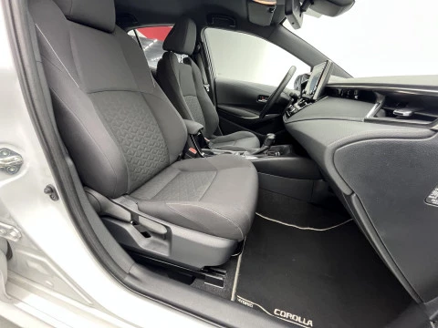 Toyota Corolla 1.8 125H ACTIVE TECH E-CVT