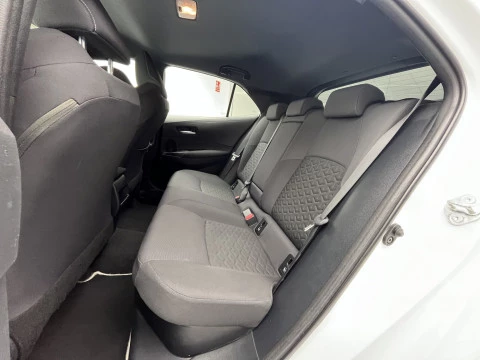 Toyota Corolla 1.8 125H ACTIVE TECH E-CVT