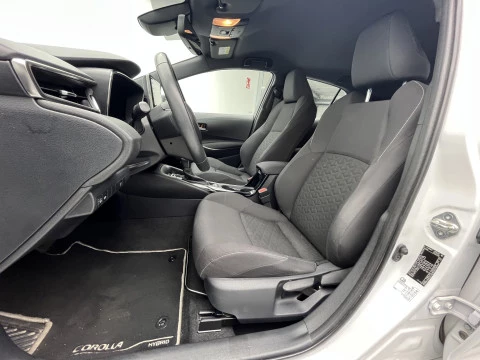 Toyota Corolla 1.8 125H ACTIVE TECH E-CVT