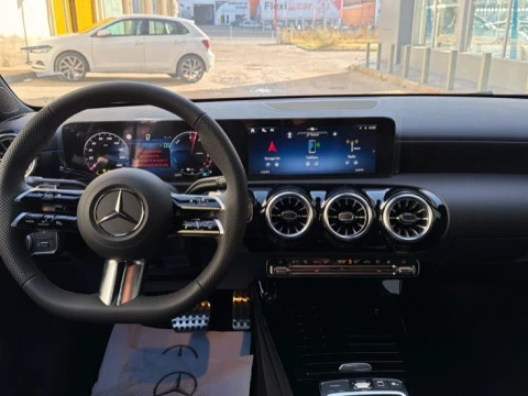 Mercedes-Benz Clase A  250 e Compacto con tecnología híbrida