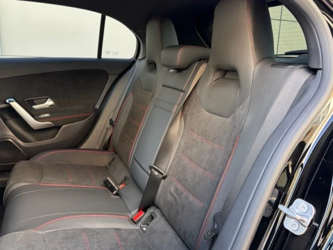 Mercedes-Benz Clase A  250 e Compacto con tecnología híbrida