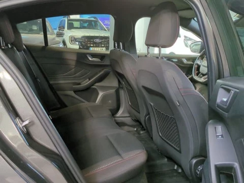 Ford Focus 1.0 Ecoboost MHEV 92kW ST-Line