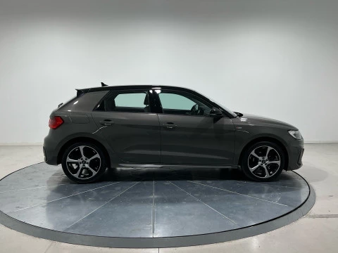 Audi A1 Sportback Adrenalin Black ed 30TFSI 85kW