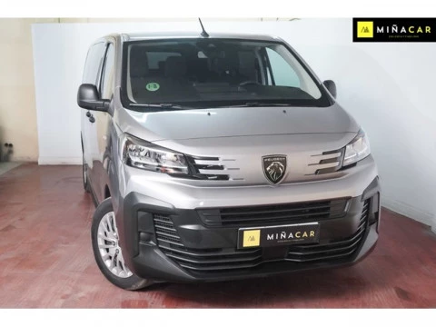 Peugeot Expert Combi Long BlueHDi 180 SS EAT8