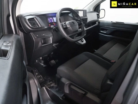 Peugeot Expert Combi Long BlueHDi 180 SS EAT8