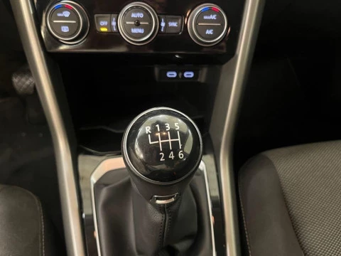 Volkswagen T-Roc Advance 1.0 TSI 81 kW (110 CV)