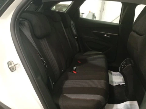 Peugeot 3008 1.5 BlueHDi 96kW Active Pack EAT8