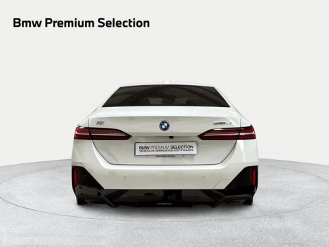 BMW i5 eDrive40