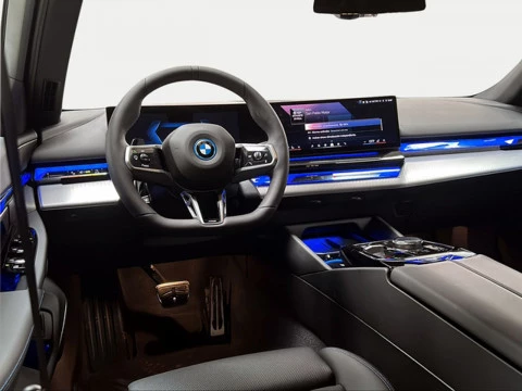 BMW i5 eDrive40