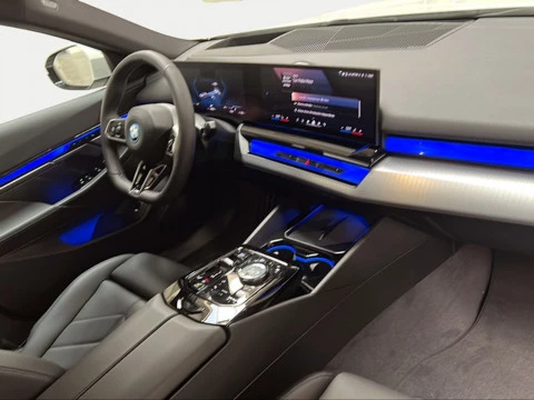 BMW i5 eDrive40