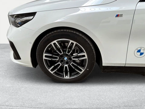 BMW i5 eDrive40