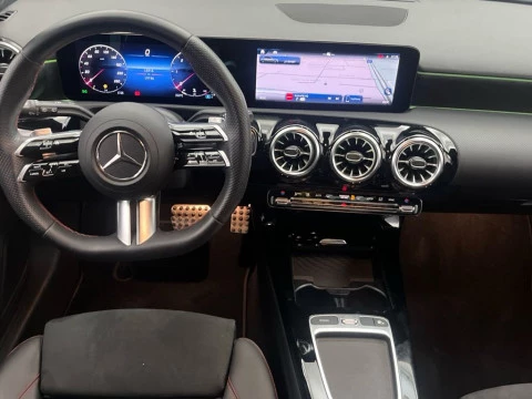 Mercedes-Benz Clase A 200 d Compacto