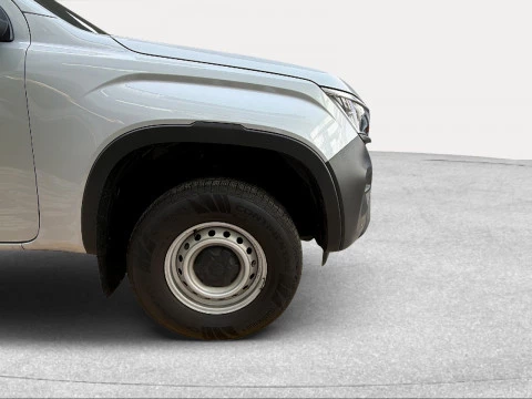 Volkswagen Amarok 	Volkswagen Amarok Cabina doble V4 2.0 TDI 125kW 6M