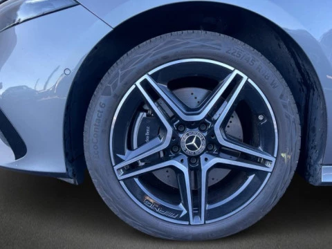 Mercedes-Benz Clase A  250 e Compacto