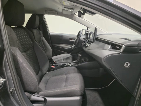 Toyota Corolla Sedán 140H Style