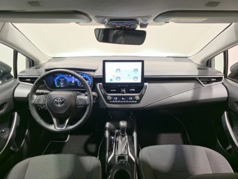 Toyota Corolla Sedán 140H Style