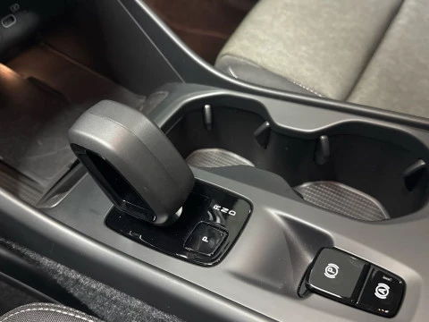 Volvo XC40 XC40 Core, B3 Mild Hybrid, Gasolina