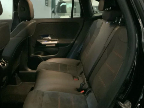 Mercedes-Benz GLA 200 D